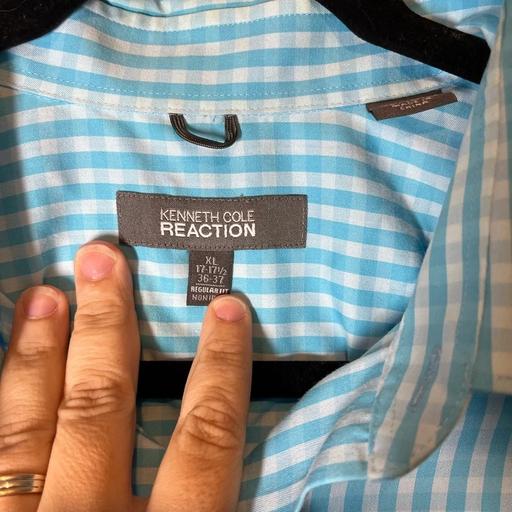 Kenneth Cole Reaction Button Down Shirt - Picture 2 of 5